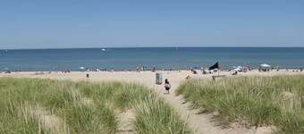 Beach, casino, pet-friendly cottage