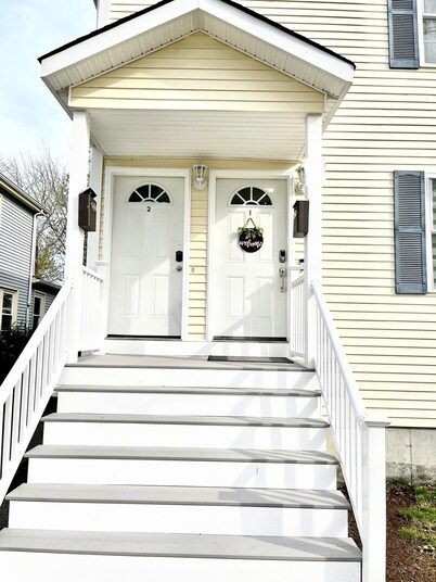 Smart and Luxurious condo in the Heart of Providence