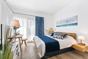 3 Schlafzimmer, Schreibtisch, Bügeleisen/Bügelbrett, Reisekinderbett