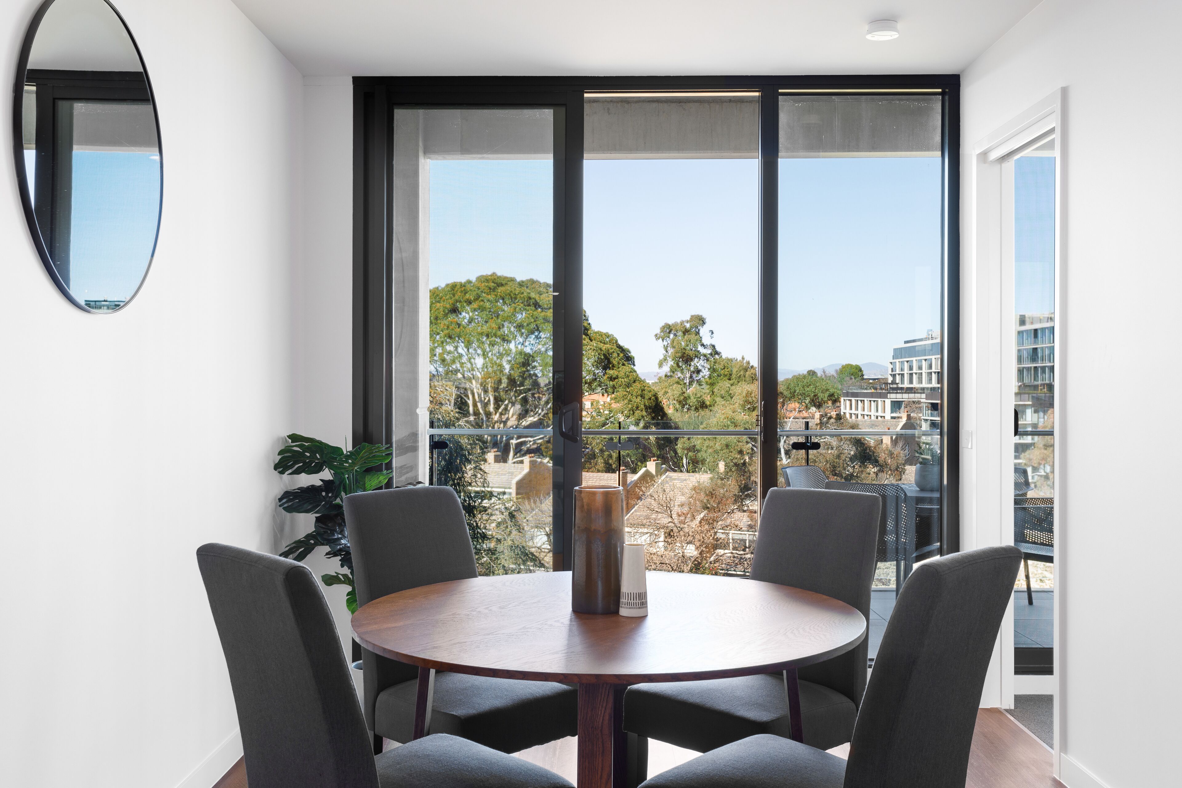 Two Bedroom Apartment With Parking | Dining room