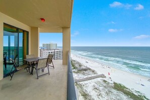 Outdoor dining - Gulf Front | Sleeps 10 | 3BR/2BA | PV 1117 | Optional Reserved Covered Parking (Orange Beach)