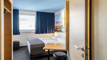 Double Room | Desk, laptop workspace, soundproofing, free WiFi