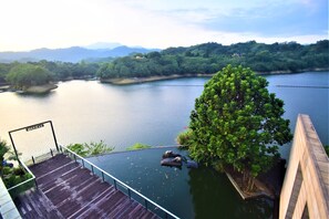 Lake - TianTong Health Resort (Touwu)