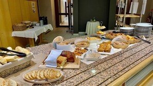 Petit déjeuner buffet
