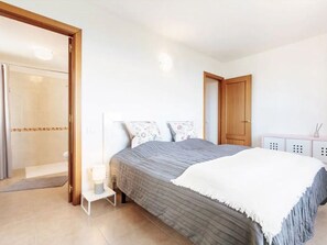 2 chambres, Wi-Fi, literie fournie, accessible en fauteuil roulant