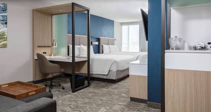 SpringHill Suites Kansas City Airport