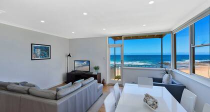 Golden Sands 1 - Absolute Beachfront