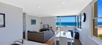 Golden Sands 1 - Absolute Beachfront