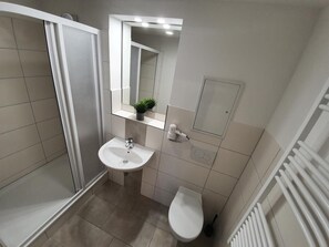 Basic Double Room (Queen Size Bed) | Bathroom | Shower, hair dryer, towels