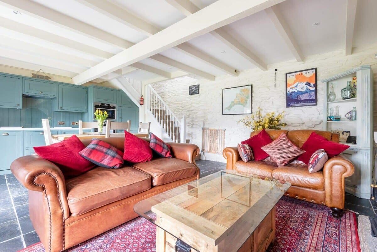 2 Bedroom Cottage Close To Perranporth Beach - Perranporth