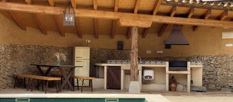 RURAL HOUSE LA CABEZUELA