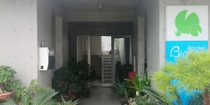 Property entrance - Room Biotop YOMITAN (Yomitan)