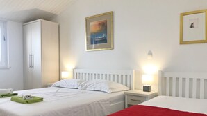 Unclassified image, 3 of 31, button