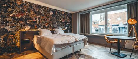 Large Double Room | AccĂšs au Wi-Fi (inclus)