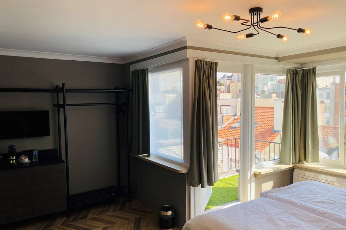 Grand Room | Free WiFi