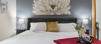 King Bed-FAST WiFi - Undrgrd Parking - Near Froedtert