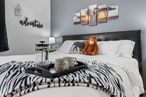 1 habitación, escritorio, tabla de planchar con plancha y wifi gratis