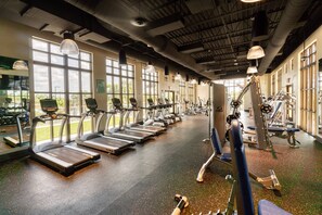 Fitness facility - Elegant Brand New 9 Bedrooms House With Private Pool at Solara Resort (8929) (Kissimmee)