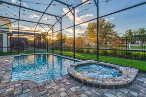Outdoor pool, a heated pool, pool umbrellas, pool loungers - Elegant Brand New 9 Bedrooms House With Private Pool at Solara Resort (8929) (Kissimmee)