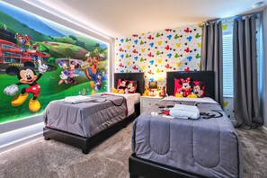 7 bedrooms, individually decorated, individually furnished