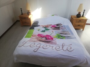 2 chambres, draps fournis