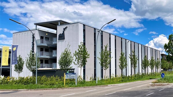 Front of property - Das Schlafwerk Stuttgart-Nord (Korntal-Munchigan)