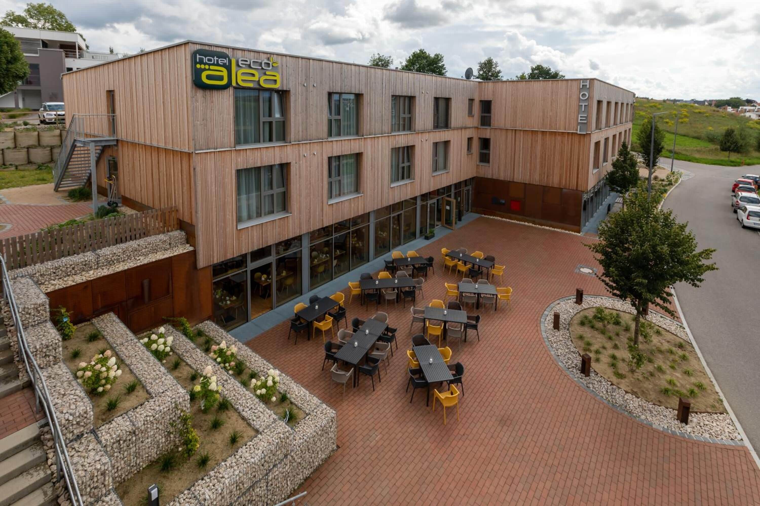 Khu ẩm thực ngoài trời