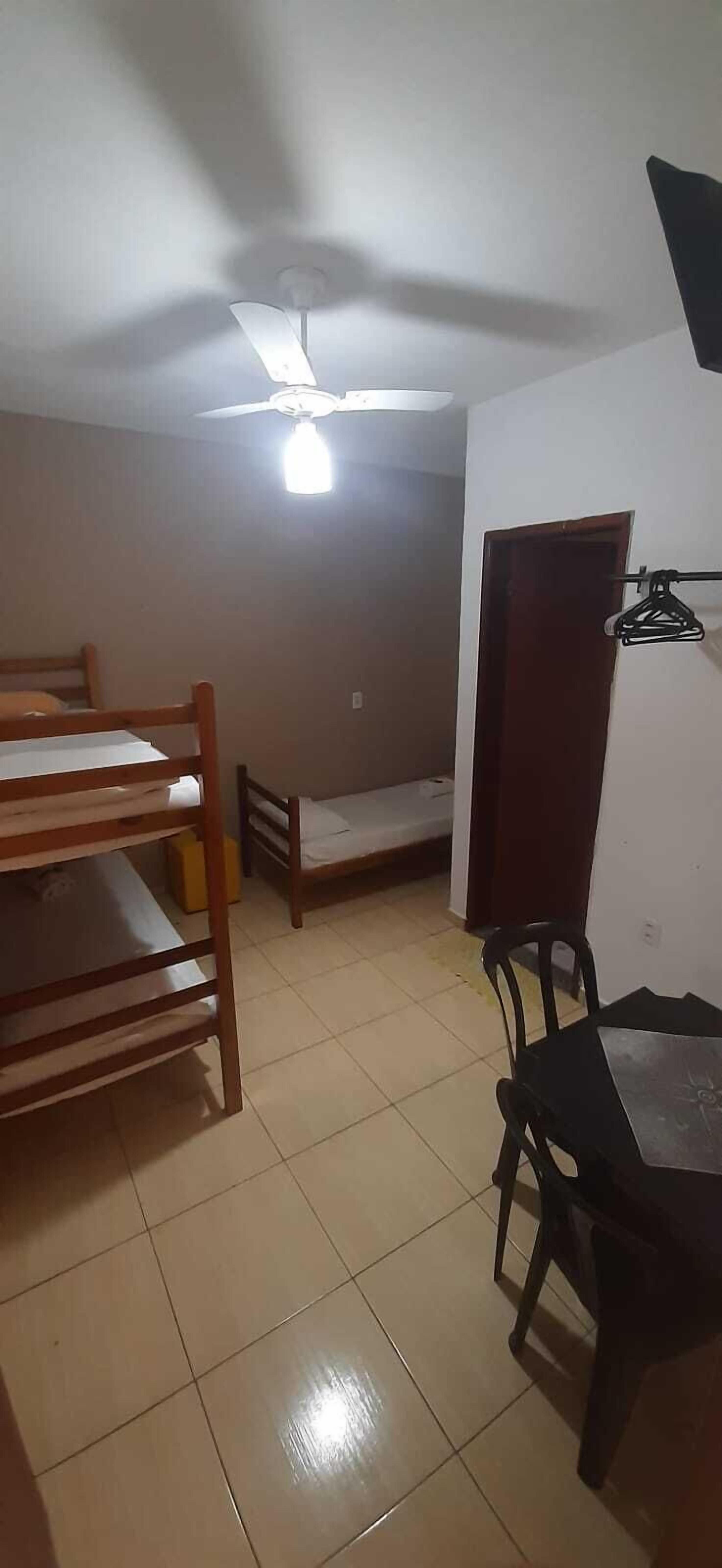 economy triple room | 1 bedroom, minibar, desk, free wifi