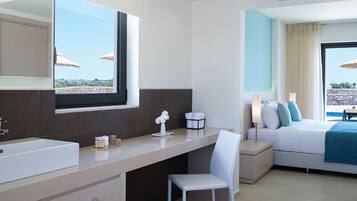 Two Bedroom Suite Swim Up Garden View | Minibar, pengeskab på værelset, skrivebord, gratis baby-/barnesenge