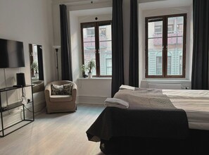 Premium Triple Room | 1 bedroom, hypo-allergenic bedding, free WiFi, bed sheets