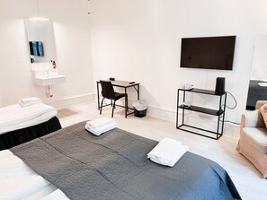 Premium-Dreibettzimmer | Allergikerbettwaren, kostenloses WLAN, Bettwäsche