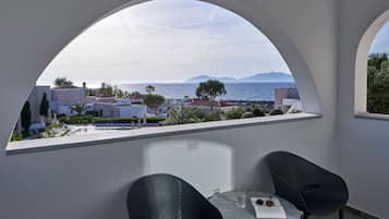 ๋๋ธ๋ฃธ, ๋ฐ๋ค ์ ๋ง | ๊ฐ์ค์์ ๋ณด์ด๋ ์ ๋ง