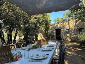 Outdoor dining