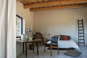 3 habitaciones, tabla de planchar con plancha y wifi gratis 