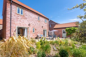 Exterior - Samphire House, Bodham, Norfolk (Bodham)