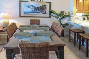 Dining - Gulf Front 2B/2B Dream Vacation Condo At Carlos Pointe Beach Club With Amazing Views! Gorgeous Beach! Southern Tip of Island! (Fort Myers Beach)