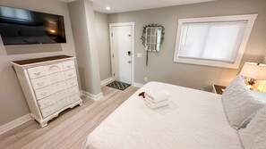 1 habitación, tabla de planchar con plancha, wifi gratis y ropa de cama 