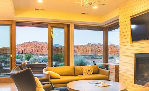 Stunning Snow Canyon Views from this Private Location in High End Community
