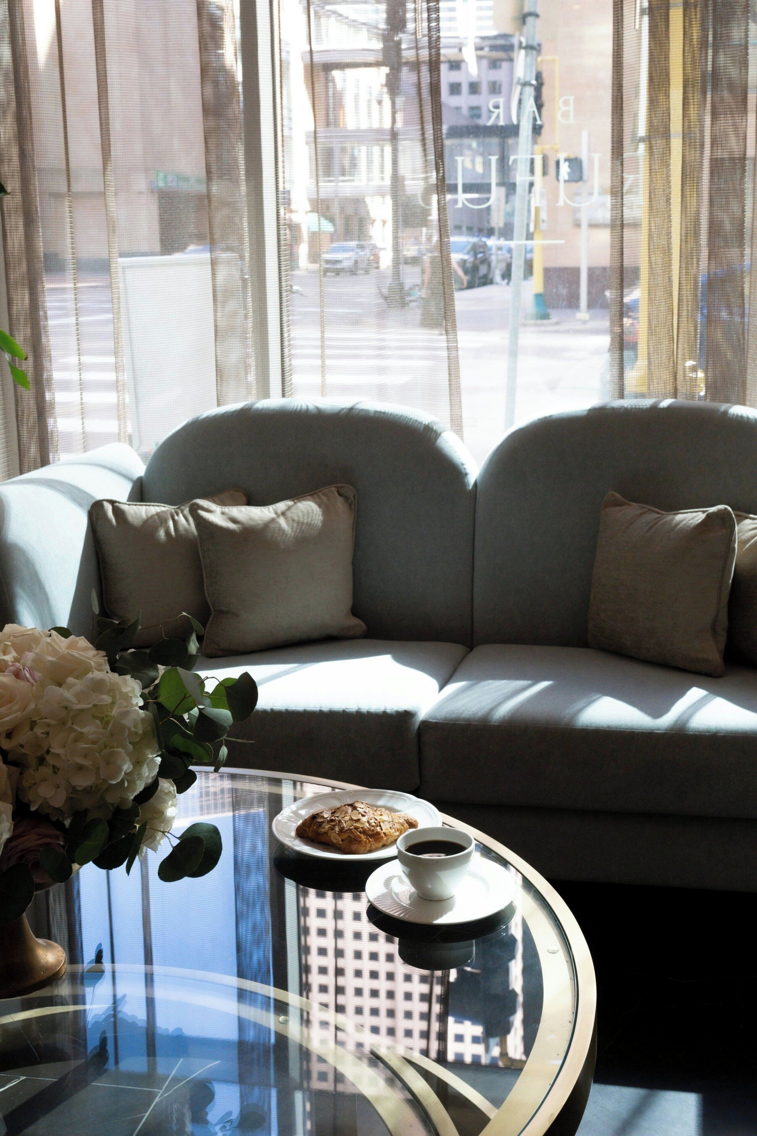 daily cooked-to-order breakfast for a fee