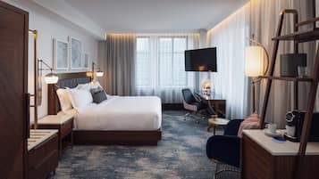 Room, 1 King Bed, City View, Corner | Premium bedding, in-room safe, desk, laptop workspace