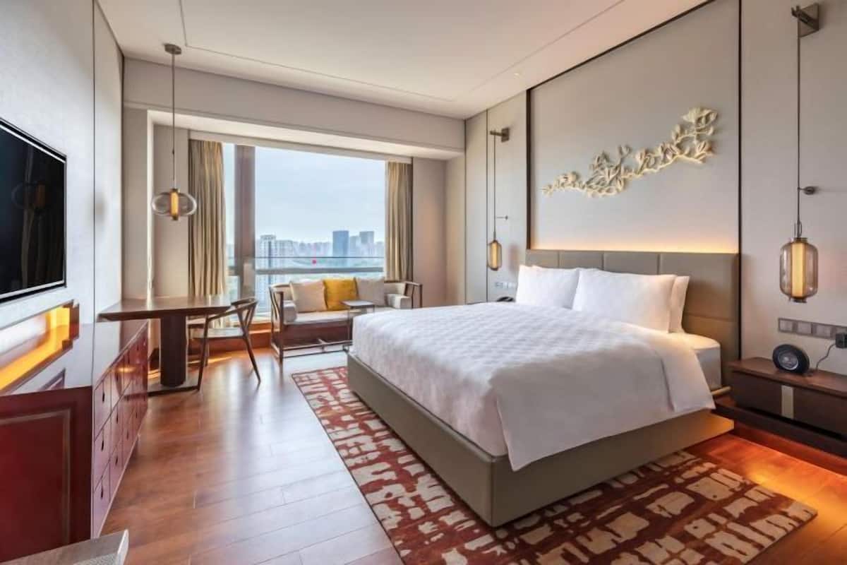 1 Schlafzimmer, hochwertige Bettwaren, Daunenbettdecken