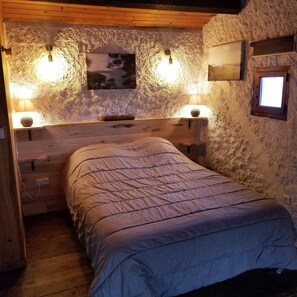 2 slaapkamers, een strijkplank/strijkijzer, wifi