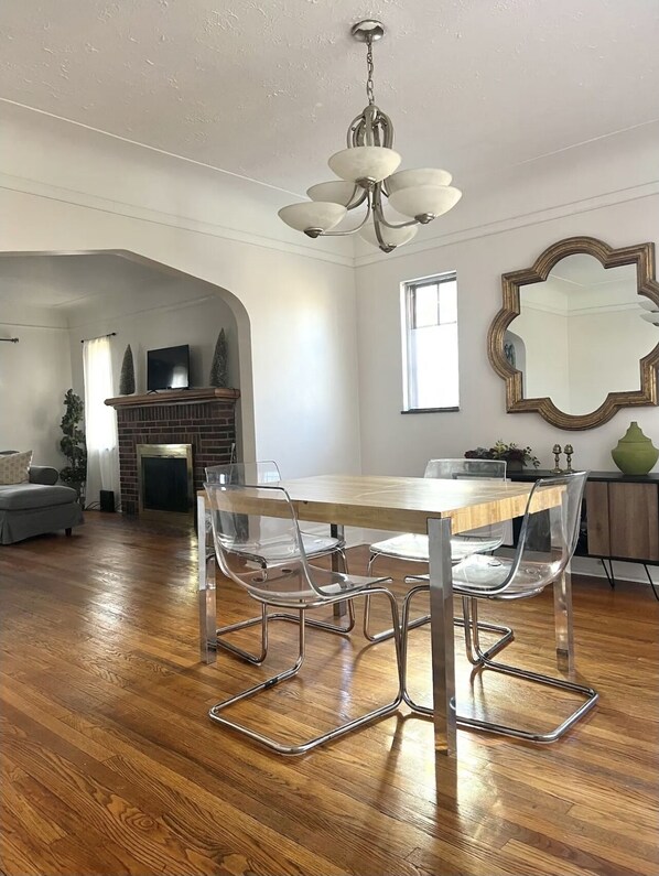 Dining - Luxurious Gem, Cozy home in prime location (Highland Park)