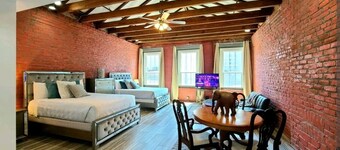 Downtown New Orleans Penthouse - 2 Min Walk to French Quarter - 4A