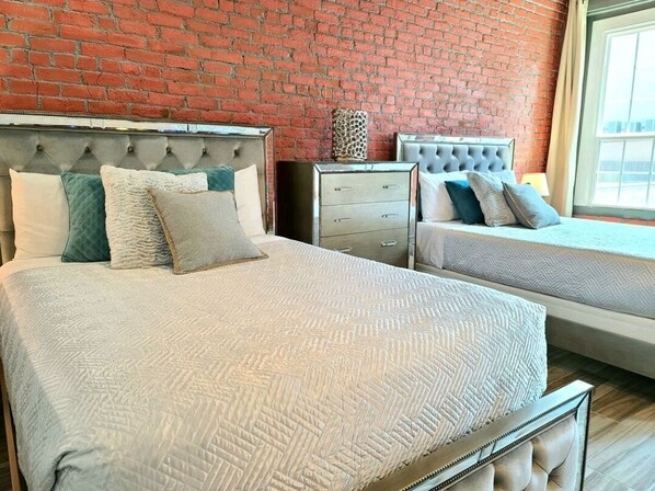 Iron/ironing board, travel cot, free WiFi, bed sheets