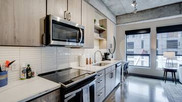 Fridge, microwave, oven, stovetop