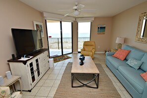 TV, DVD player - ☀️Get knee deep in the water somewhere. Come on down y'all!🐠🌴 (Orange Beach)