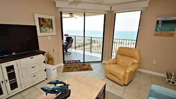 Een televisie en een dvd-speler