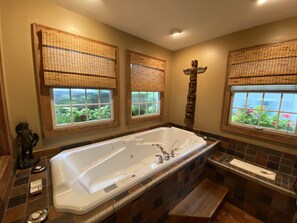 Indian Summer (Pet Friendly) | 각각 다른 스타일의 인테리어, 각각 다르게 가구 비치, 다리미/다리미판, 무료 WiFi