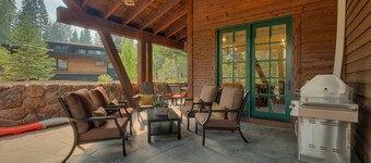 Moonlight Manor By Tahoe Getaways -  LUXURY - Monthly Rental in Lahontan - Pool Table Too!